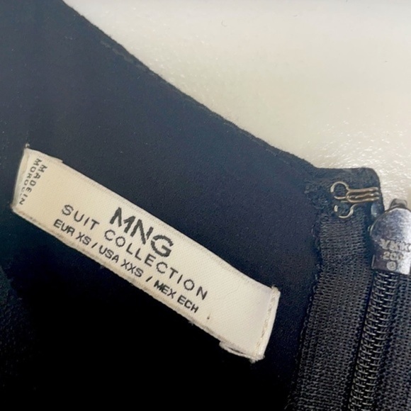 MNG | Women’s MNG SUIT COLLECTION Black Half Back Zip Shorts Jumper, Size XXS - Picture 3 of 5